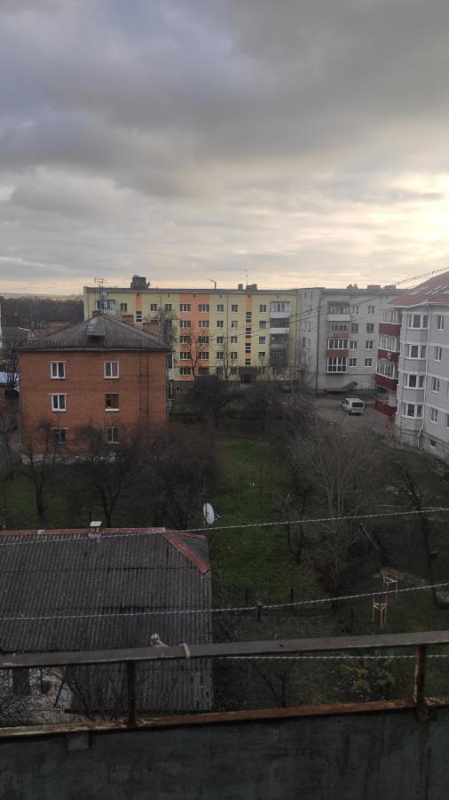 2-Х Комнатная Квартира Korosten Εξωτερικό φωτογραφία